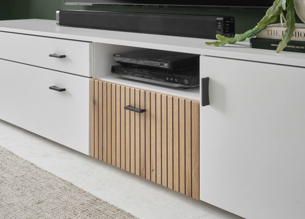 Wohnwand Merced in wei� matt und Evoke Eiche Wohnkombination 3-teilig 285 x 180 cm