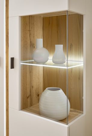 Wohnwand Bellport in wei� matt und Wotan Eiche Wohnkombination inklusive Frontbeleuchtung 290 cm