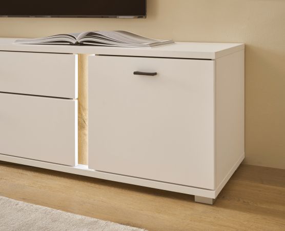Wohnwand Bellport in wei� matt und Wotan Eiche Wohnkombination inklusive Frontbeleuchtung 290 cm