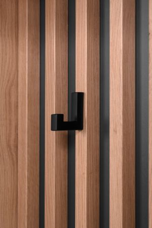 Kompaktgarderobe Madem in Artisan Eiche und Anthrazit mit 3D-Lamellen Garderobe mit Spiegel 80 x 190 cm
