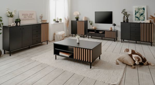TV-Lowboard Biella in schwarz mit Lamellen in Artisan Eiche Dekor 138 cm, Anti Fingerprint beschichtet