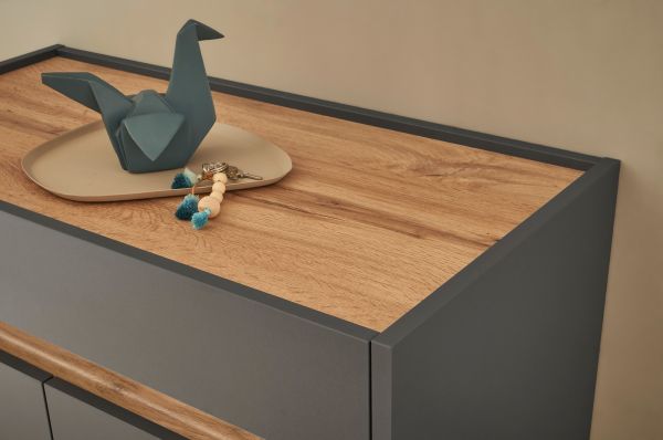 Schuhschrank Center in grau matt und Wotan Eiche Flurkommode 80 x 70 cm