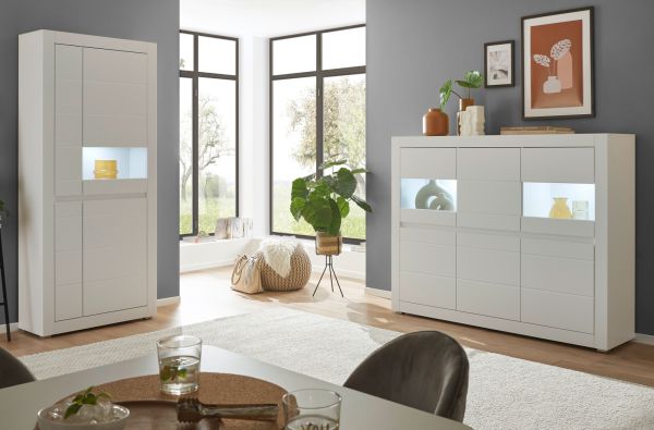 Vitrine Derby in wei� matt und Evoke Eiche Vitrinenschrank 85 x 198 cm, Soft-Close-Funktion