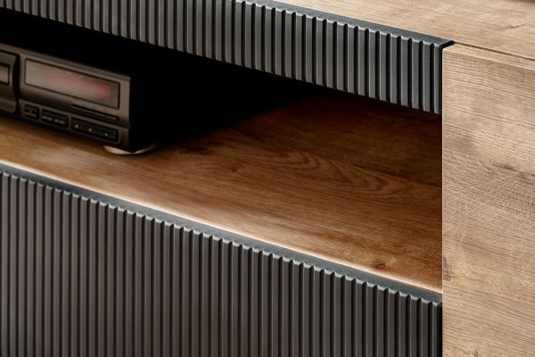 Wohnwand Heron in Eiche mit Schwarz, Schrankwand 4-teilig inklusive Beleuchtung 350 cm