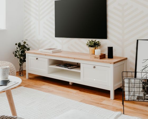 TV-Lowboard Vestland in wei� und Artisan Eiche Landhaus Fernsehtisch 160 x 45 cm TV-Unterteil