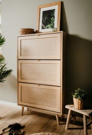 Schuhschrank Niran in Sonoma Eiche mit Bast - Dekor Schuhkipper skandinavisch 70 x 125 cm