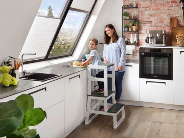 BOMI� Lernturm Swubi in wei� und grau Learning Tower Stehhilfe f�r Kinder