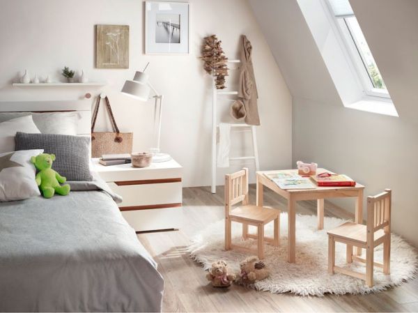 BOMI� Kindersitzgruppe Amy in Kiefer naturbelassen Sitzgruppe Kindertisch und 2 x Stuhl