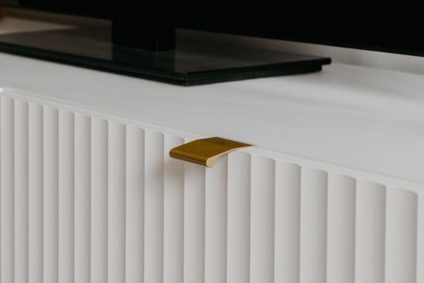 Highboard Hawick in wei� matt mit 3D-Wellenstruktur Wohn- und Esszimmer Anrichte 100 x 142 cm