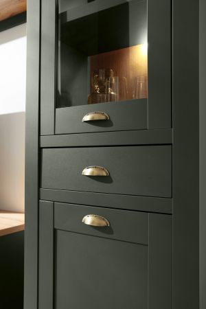 Vitrine Norwich in gr�n und Wotan Eiche Landhaus Vitrinenschrank 68 x 207 cm