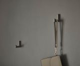 Garderobenpaneel Center in grau matt und Wotan Eiche Wandgarderobe 100 x 135 cm
