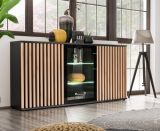 Sideboard Morgan in schwarz und Jackson Eiche Kommode mit 3D-Lamellen inkl. LED