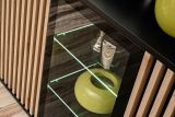 Sideboard Morgan in schwarz und Jackson Eiche Kommode mit 3D-Lamellen inkl. LED