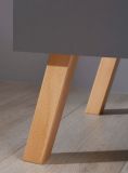 Baby- und Kinderzimmer Kleiderschrank Svea in grau matt mit Buche massiv 3-t�rig 130 x 190 cm