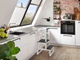 BOMI� Lernturm Swubi in wei� und grau Learning Tower Stehhilfe f�r Kinder